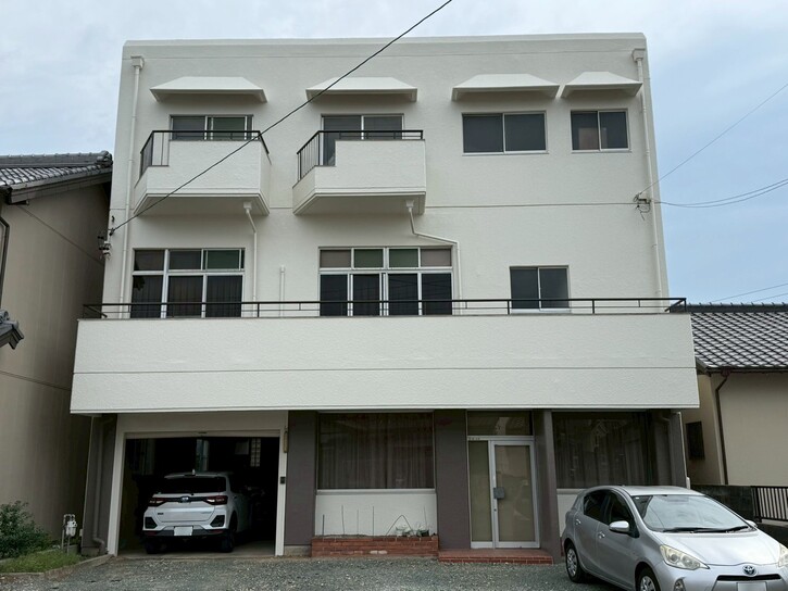 画像:外壁塗装工事(営業担当:小林)