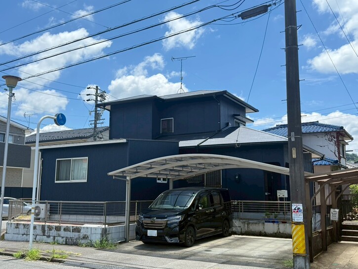 画像:外壁塗装・屋根改修・雨樋改修工事(営業担当:中村)