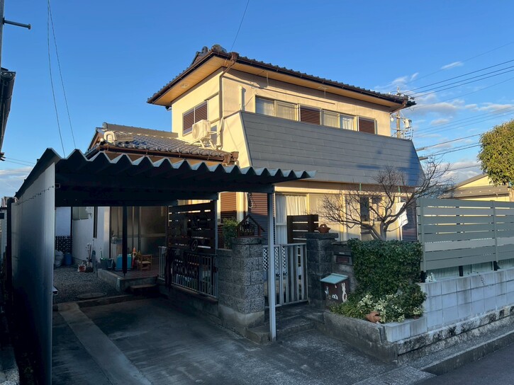 画像:軒天改修・外壁塗装工事(営業担当:小久保)